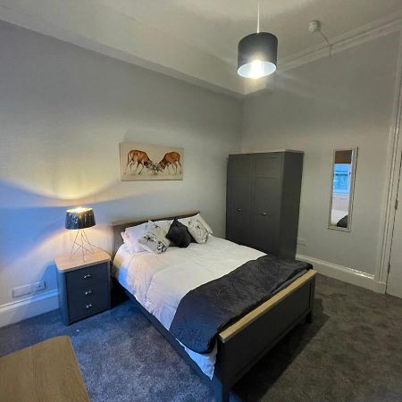 Traditional 5 Bedroom City Centre Apartment 글라스고 외부 사진