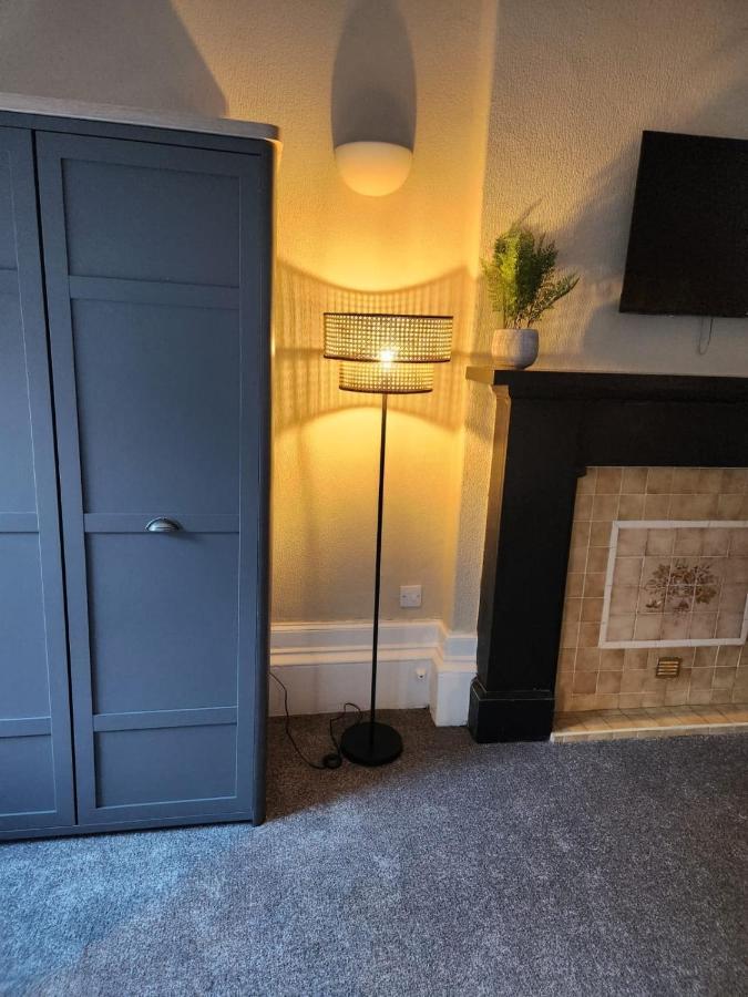 Traditional 5 Bedroom City Centre Apartment 글라스고 외부 사진