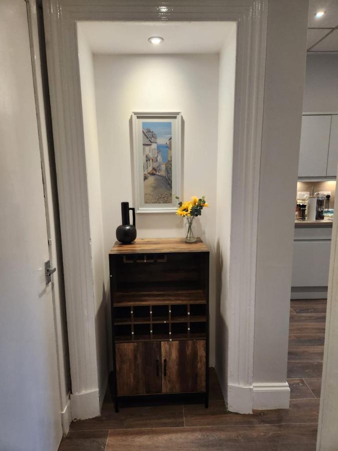Traditional 5 Bedroom City Centre Apartment 글라스고 외부 사진