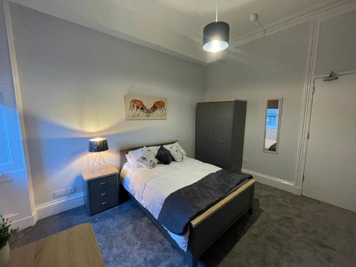 Traditional 5 Bedroom City Centre Apartment 글라스고 외부 사진